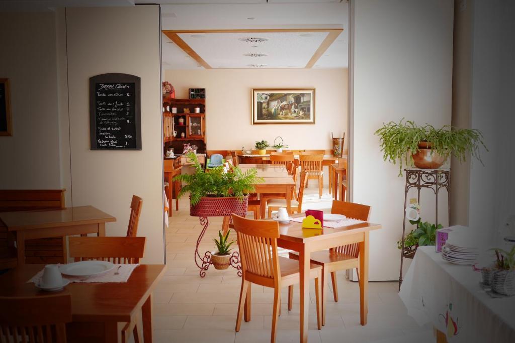 Auberge Aux Deux Sapins Montricher Εξωτερικό φωτογραφία